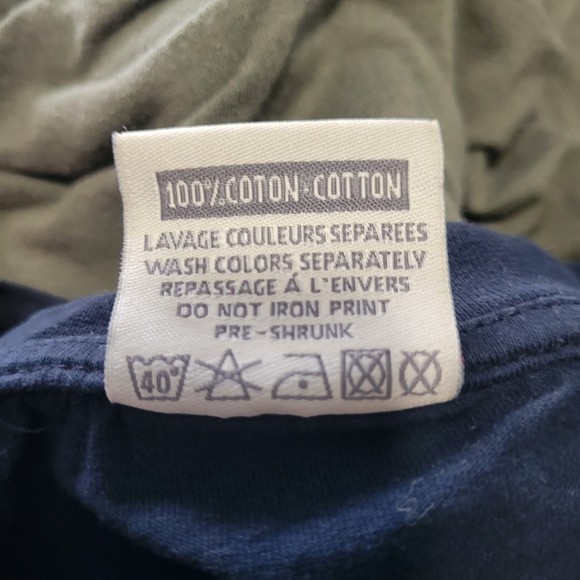 France Authentique Eiffel Tower Graphic T-Shirt Size M - Picture 4 of 4